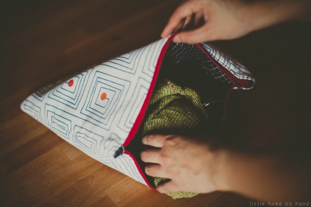 make a knitting bag. little home by hand blog.